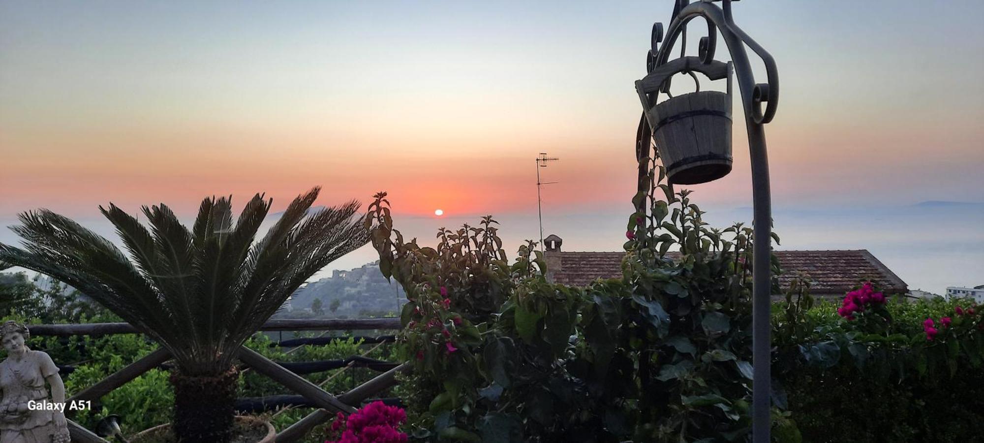 Terrazza Sul Golfo Lägenhet Massa Lubrense Exteriör bild