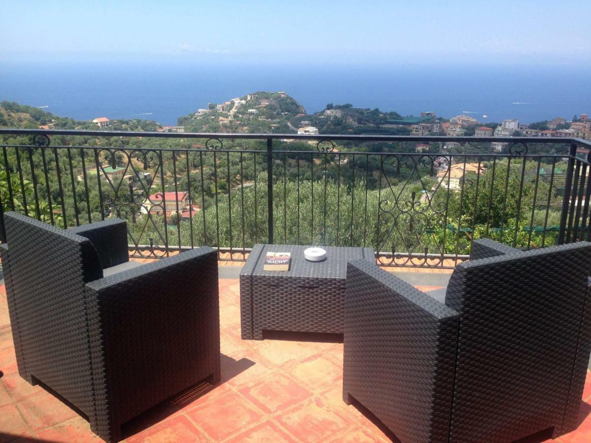 Terrazza Sul Golfo Lägenhet Massa Lubrense Exteriör bild